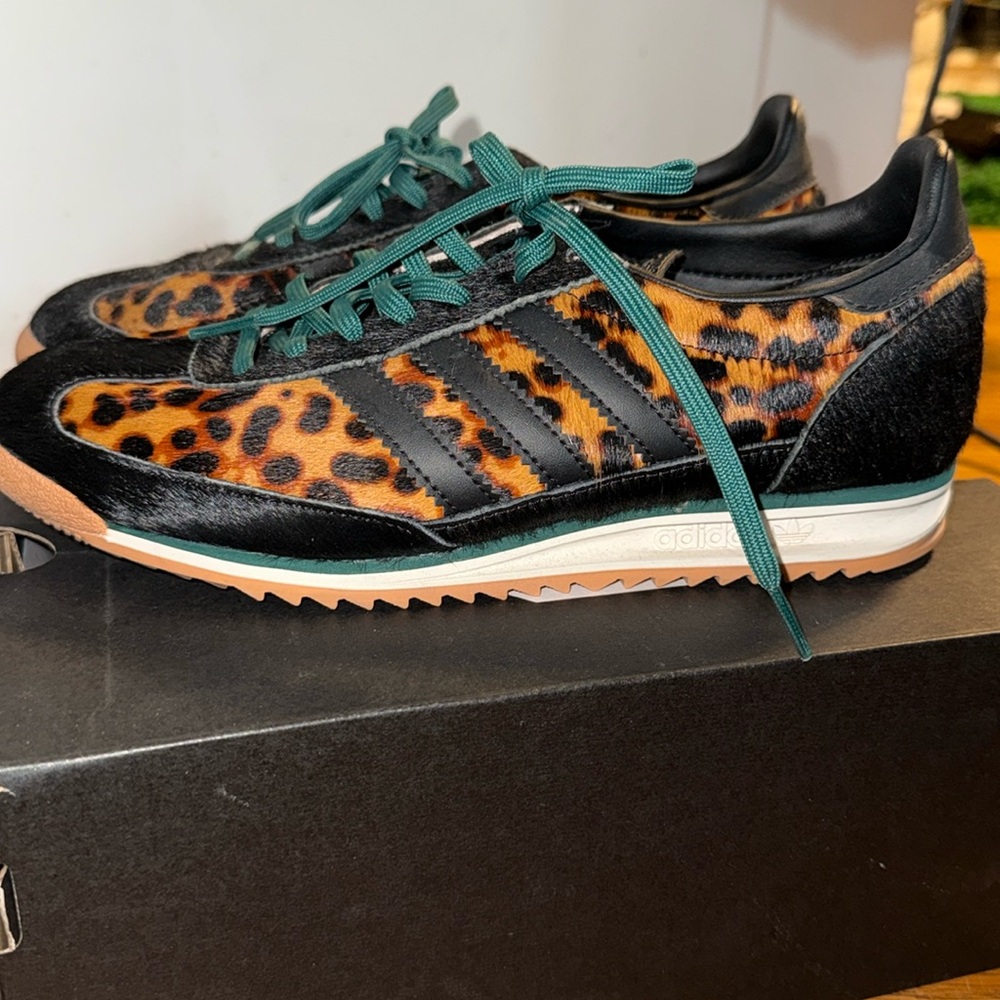 Adidas leopard print